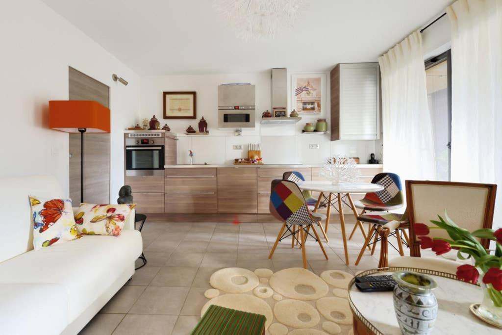 Le Precieux - Superbe Appart Confort Avec Grande Terrasse De 25M2 - Parking Prive Proche Centre Ville D'Aix En Provence - Hopital Hpp - Creps Aix-en-Provence Exterior photo